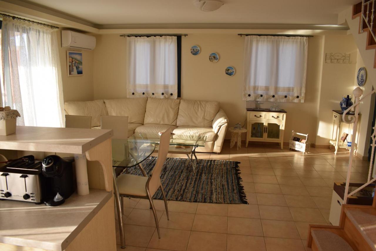 Villa Thetis With Private Pool Where The Sunsets Fade Away Ayios Nikitas Bagian luar foto
