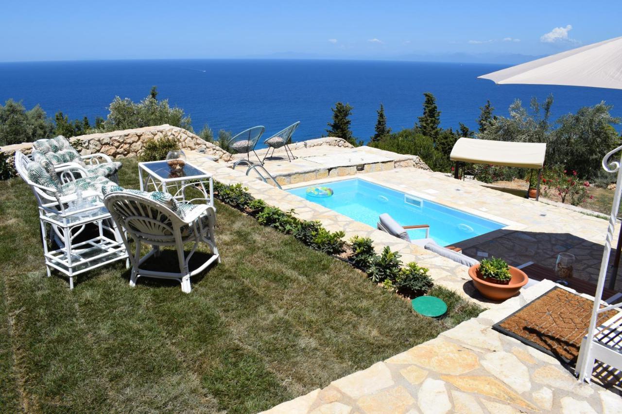 Villa Thetis With Private Pool Where The Sunsets Fade Away Ayios Nikitas Bagian luar foto