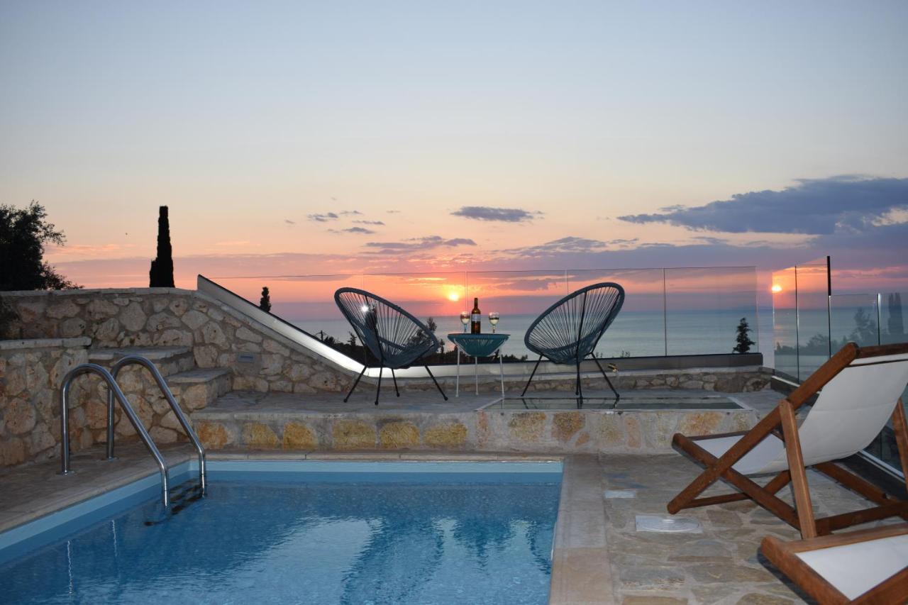 Villa Thetis With Private Pool Where The Sunsets Fade Away Ayios Nikitas Bagian luar foto