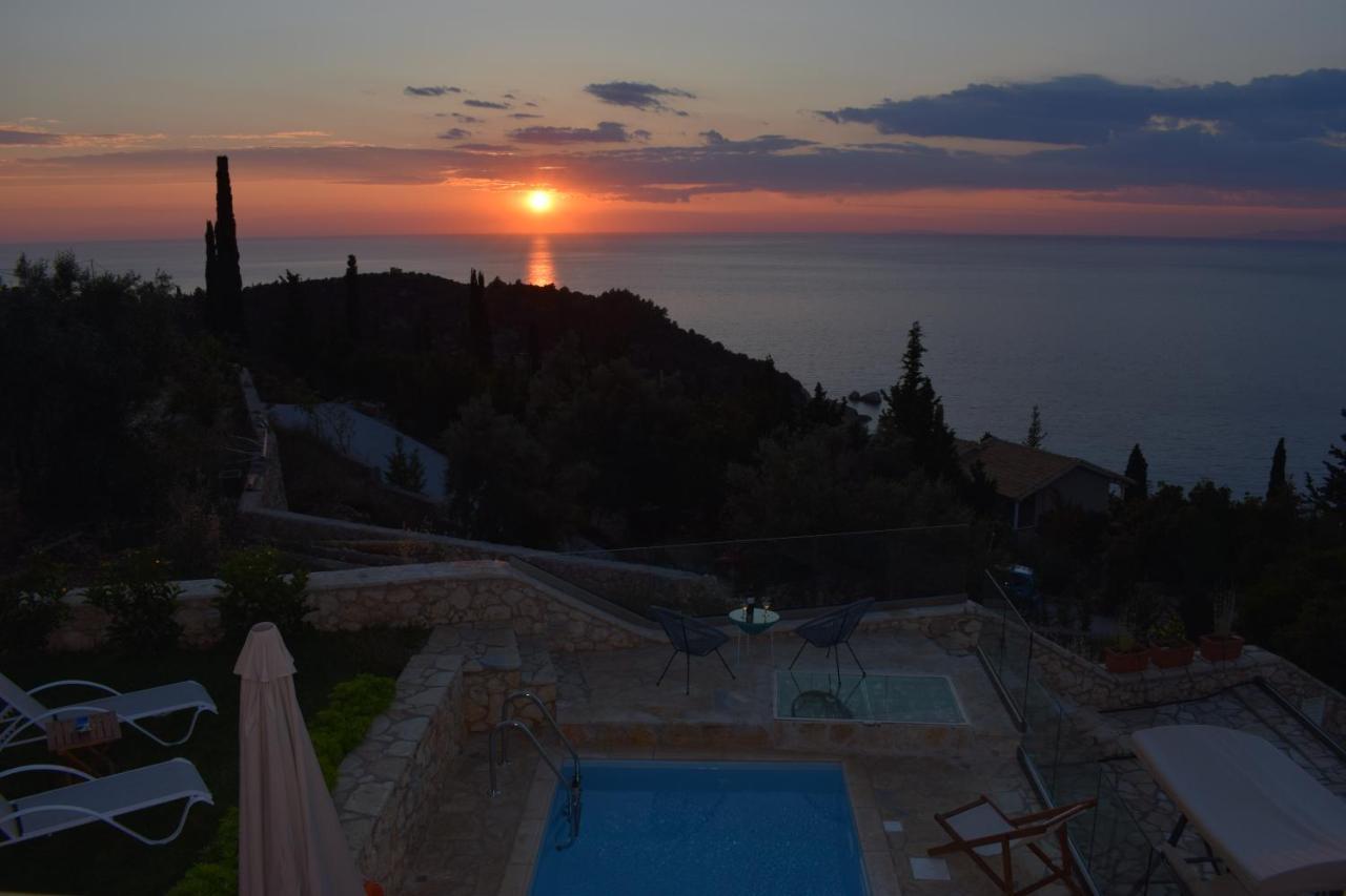 Villa Thetis With Private Pool Where The Sunsets Fade Away Ayios Nikitas Bagian luar foto