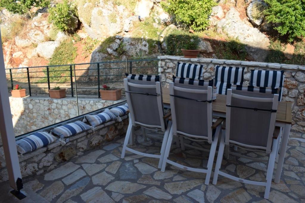 Villa Thetis With Private Pool Where The Sunsets Fade Away Ayios Nikitas Bagian luar foto